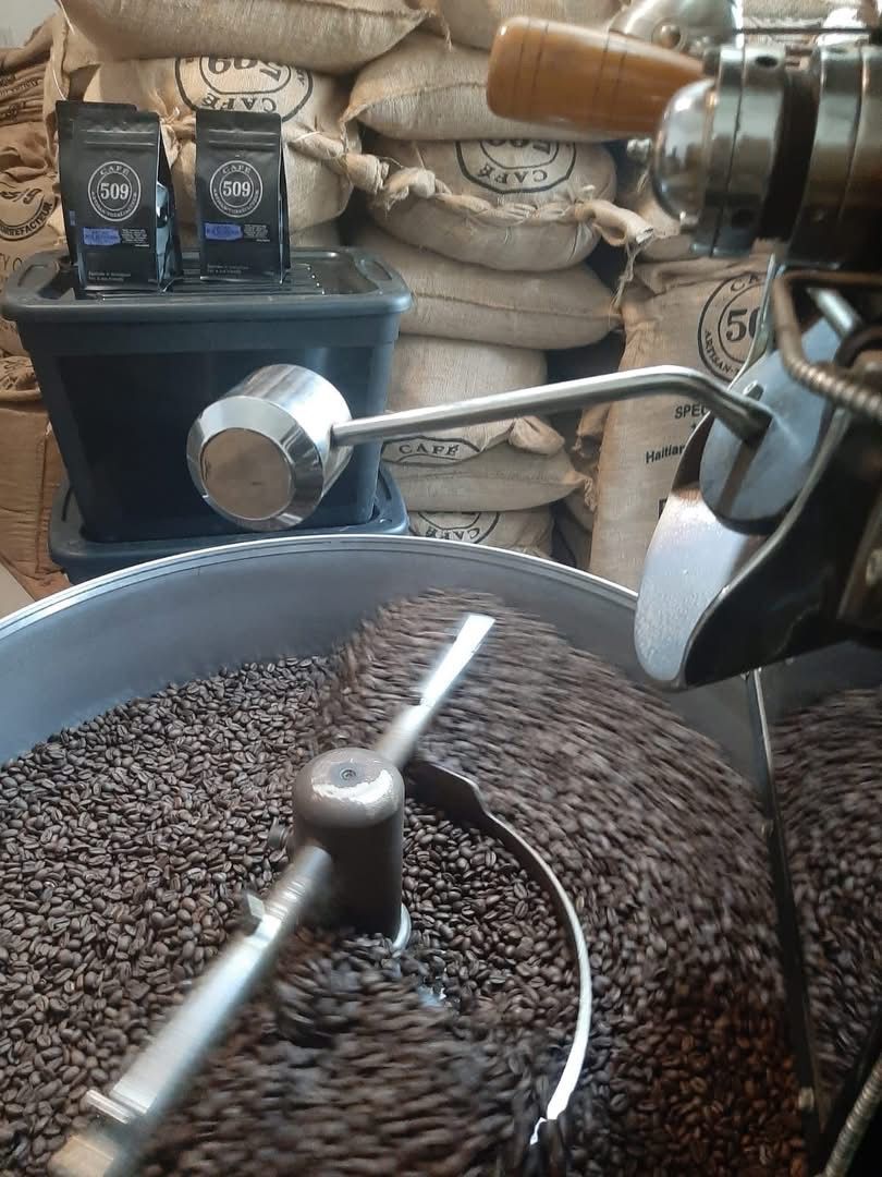 Cafe 509 in grinder